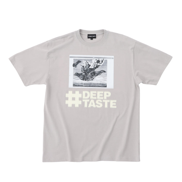 DEEP TASTE × 河村康輔 SS Tee DT-22KKTE-03 LIGHT GRAY